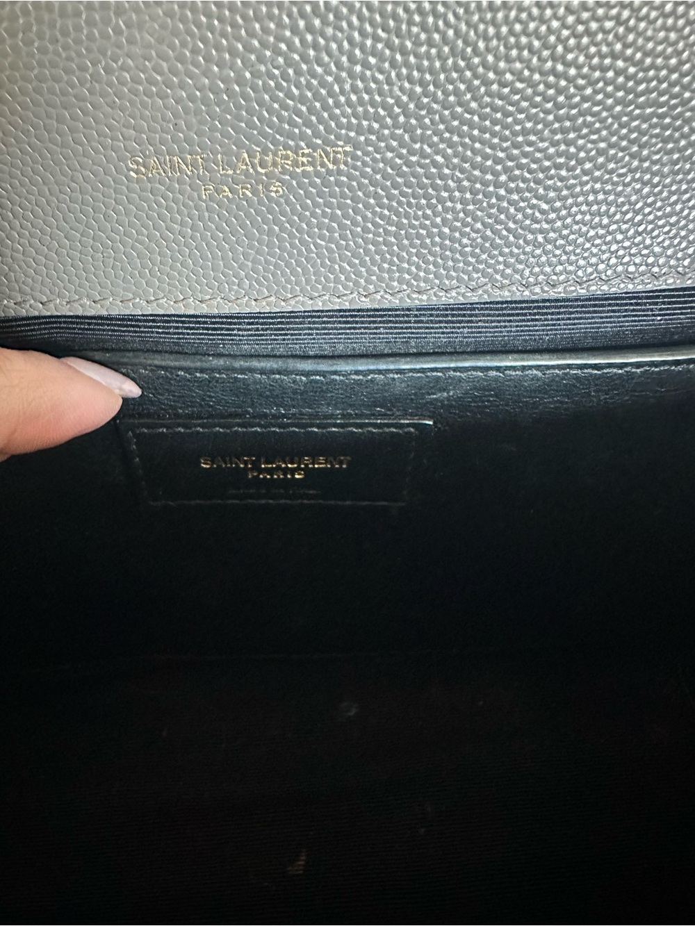 Saint Laurent Grain De Poudre Envelope Matelasse Medium Triquilt Monogram - Picture 12 of 16